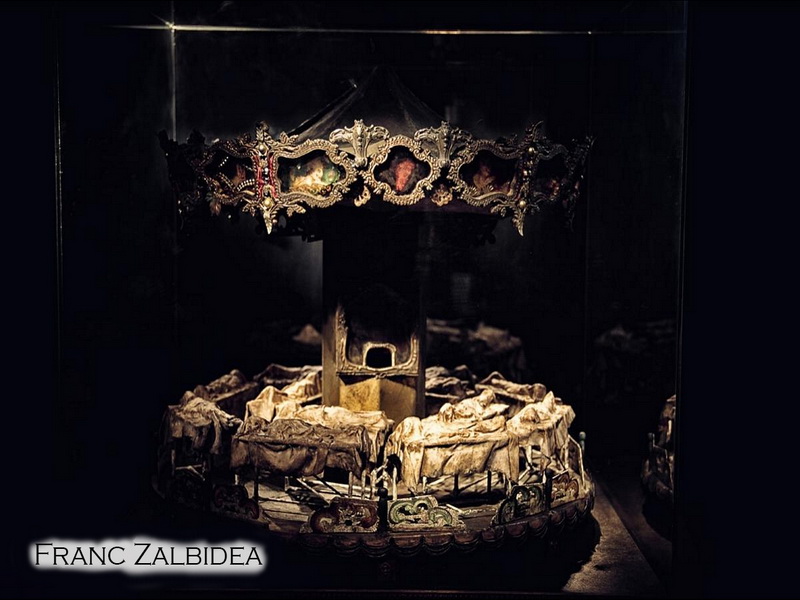 Catorce payasos y un corazón